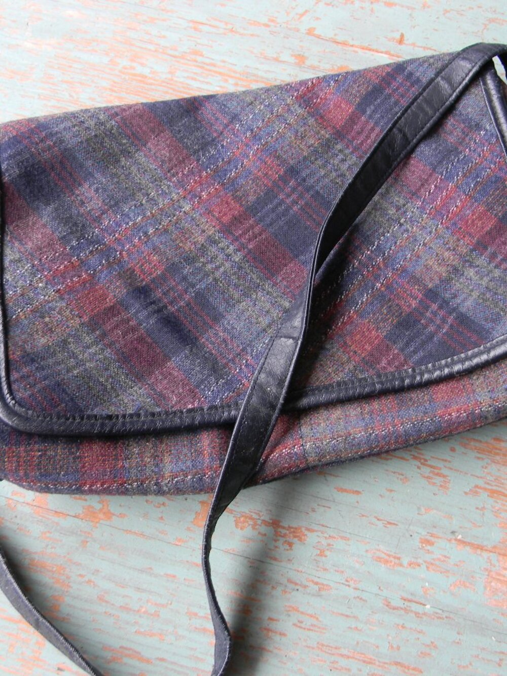 Vintage 80’s Valerie Barad PURPLE /GRAY TARTAN PLAID WOOL MESSENGER CROSSBODY